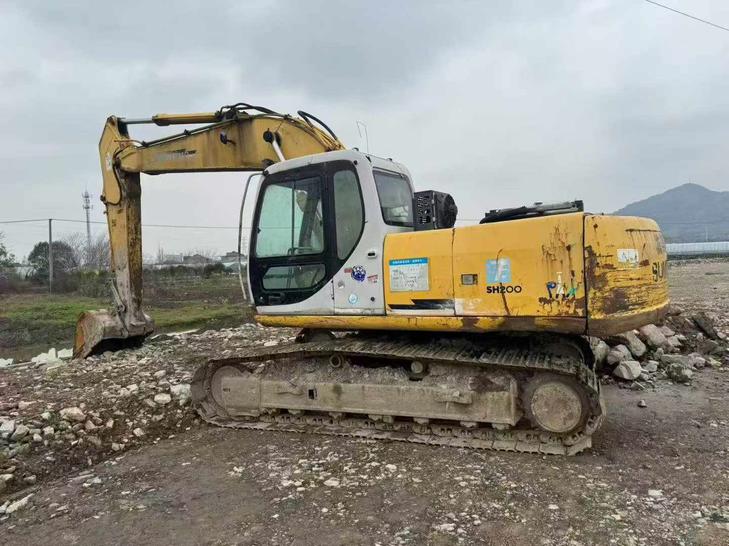 Buy Sumitomo SH200-3 Used Excavator / 1