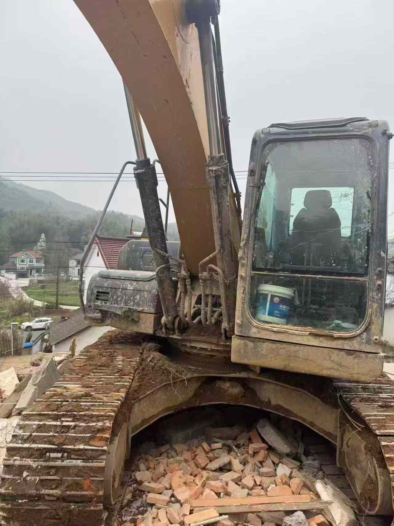 Buy XCMG XE200 Used Excavator / 8