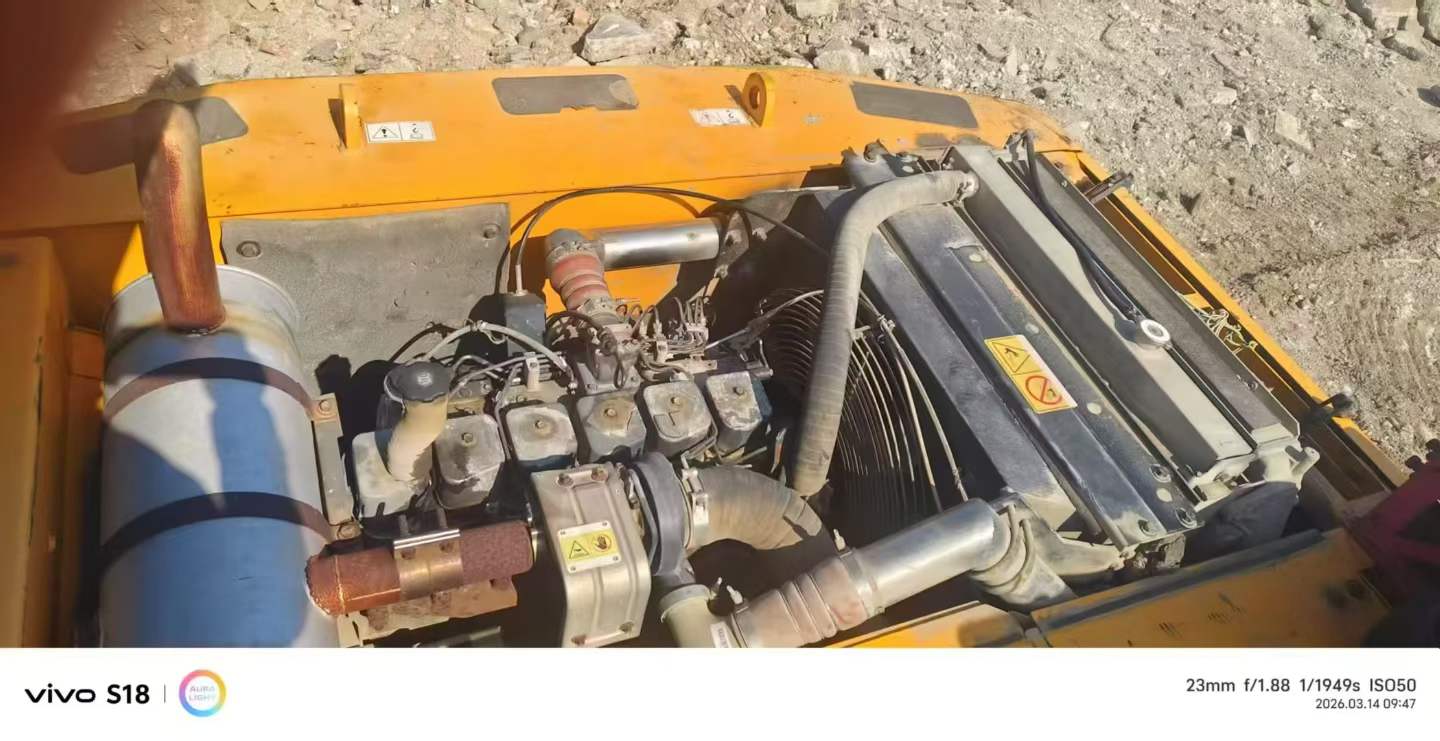 Buy Hyundai R215-7C Used Excavator / 3