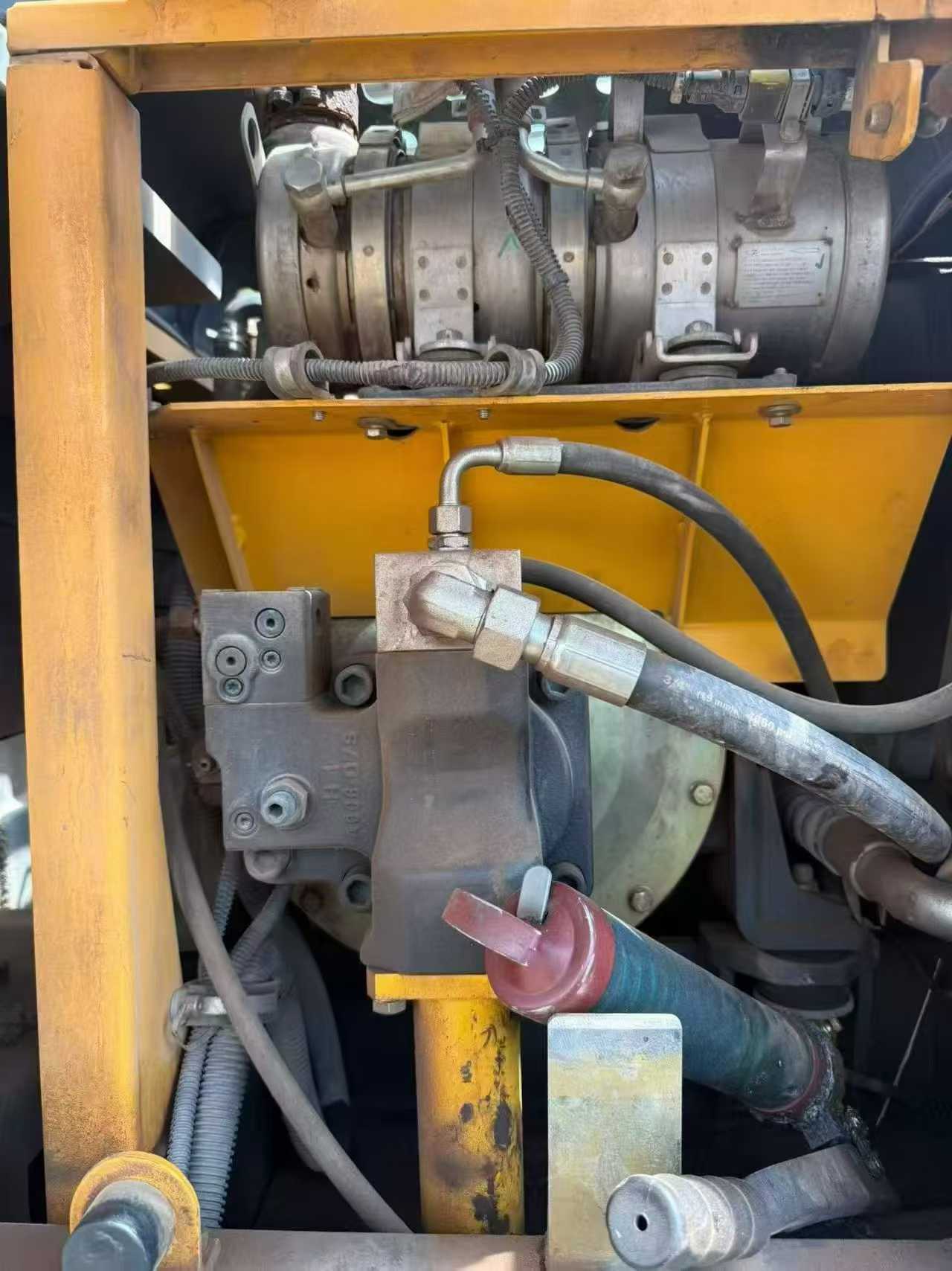 Buy Hyundai R80G Used Excavator / 2