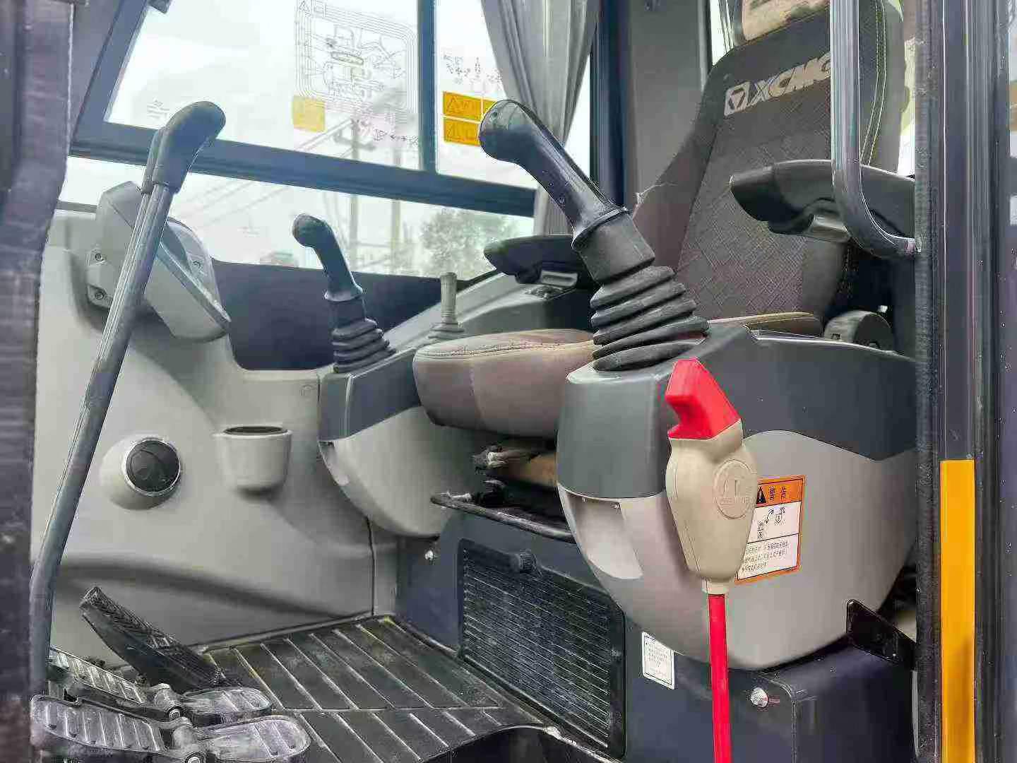 Buy XCMG XE60DA Used Excavator / 5