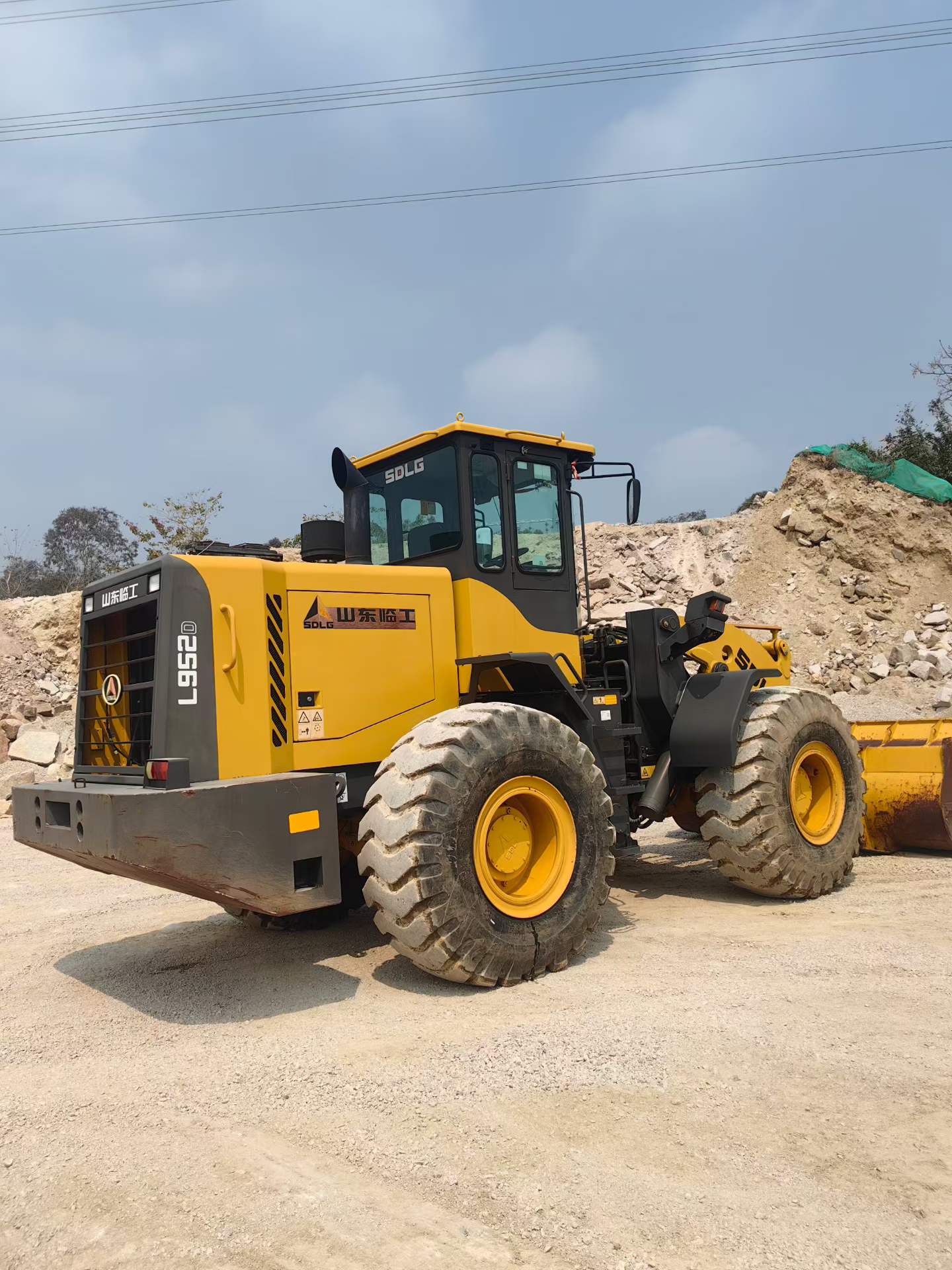 Buy SDLG L952 Used Loader
