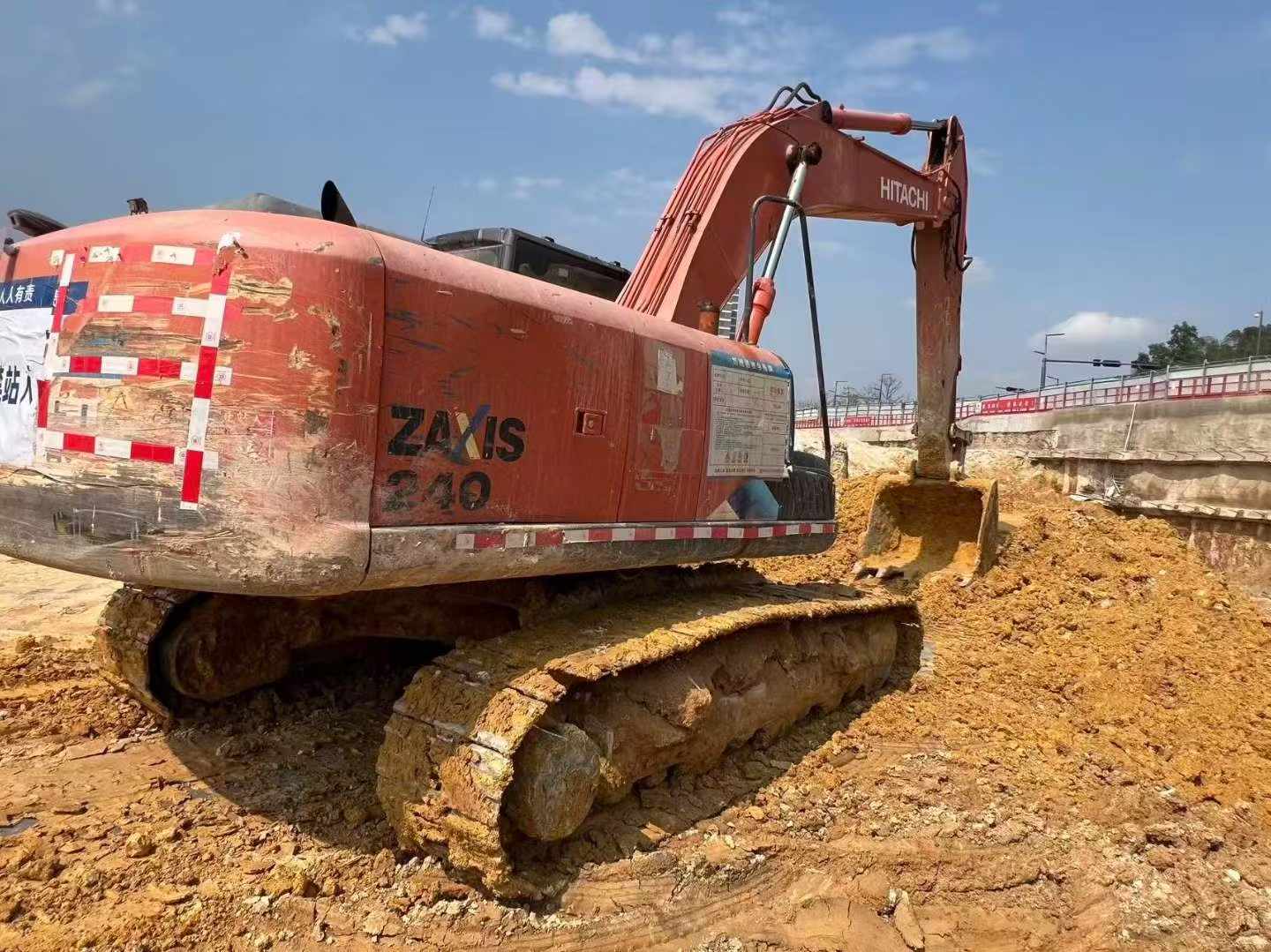 Buy Hitachi ZX240 Used Excavator / 2