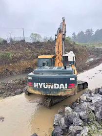 Buy Hyundai R215VS Used Excavator / 2 Buy Hyundai R215VS Used Excavator / 2