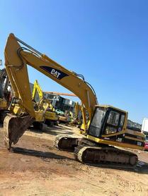 Buy Caterpillar 320A Used Excavator / 2 Buy Caterpillar 320A Used Excavator / 2