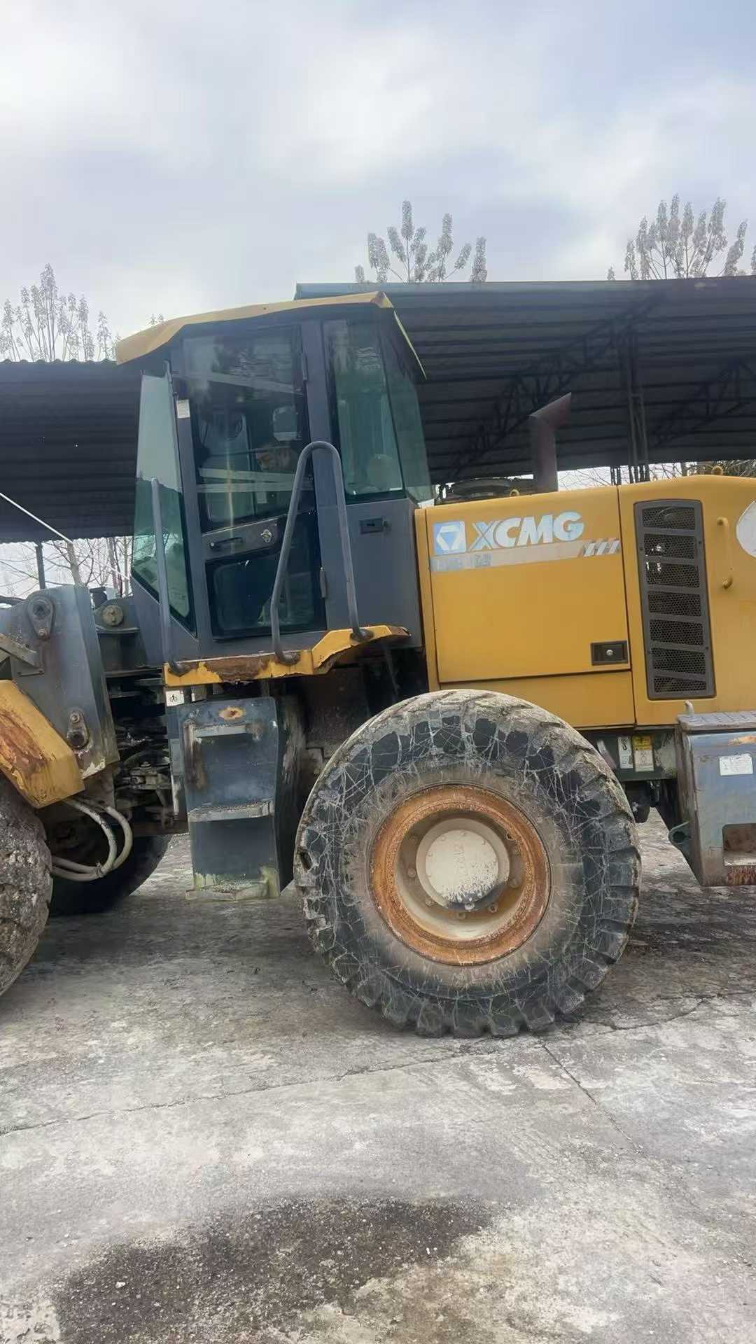 Buy XCMG LW500D Used Loader / 3 Buy XCMG LW500D Used Loader / 3