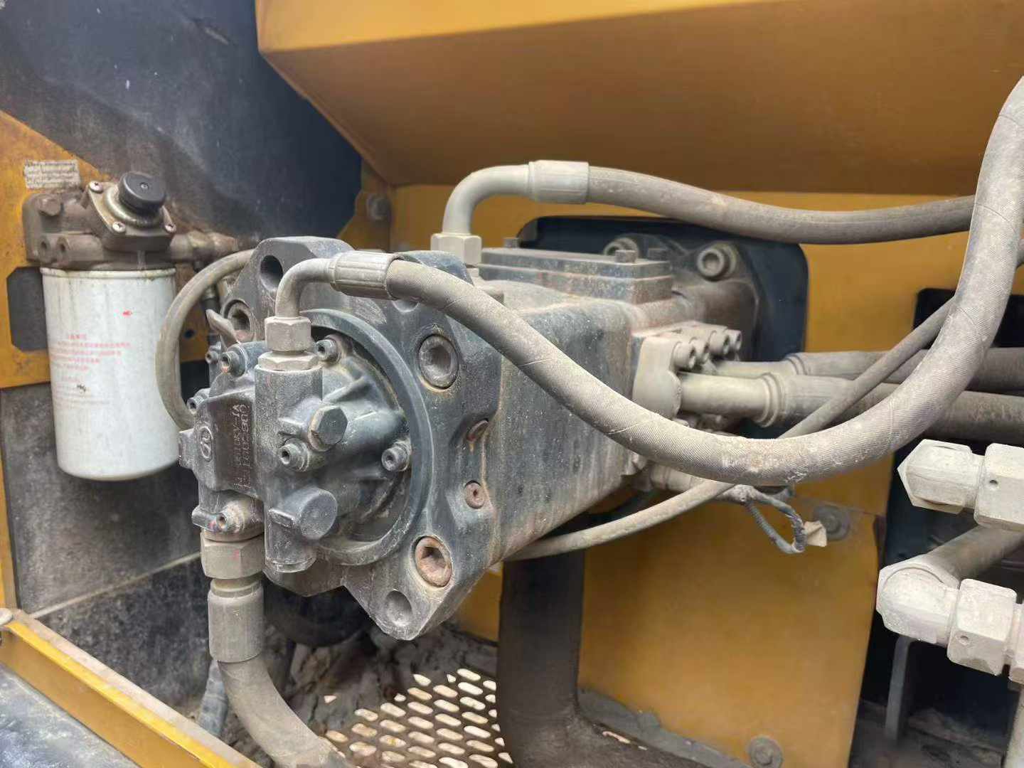 Buy Sany SY200C Used Excavator / 6