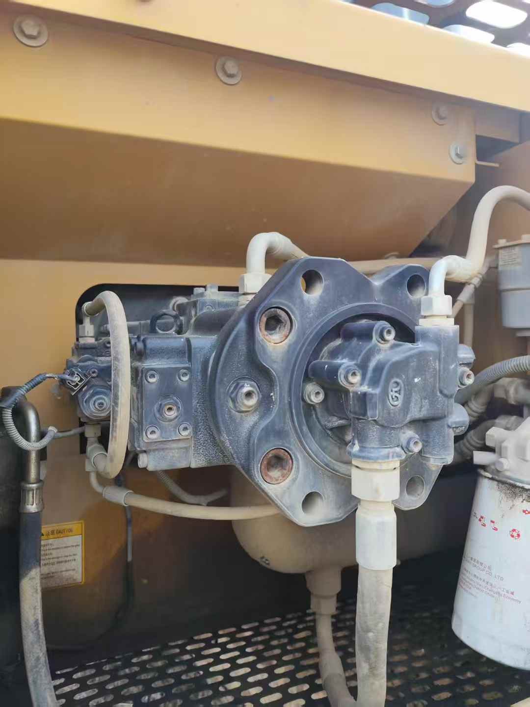 Buy Sany SY200C Used Excavator / 2