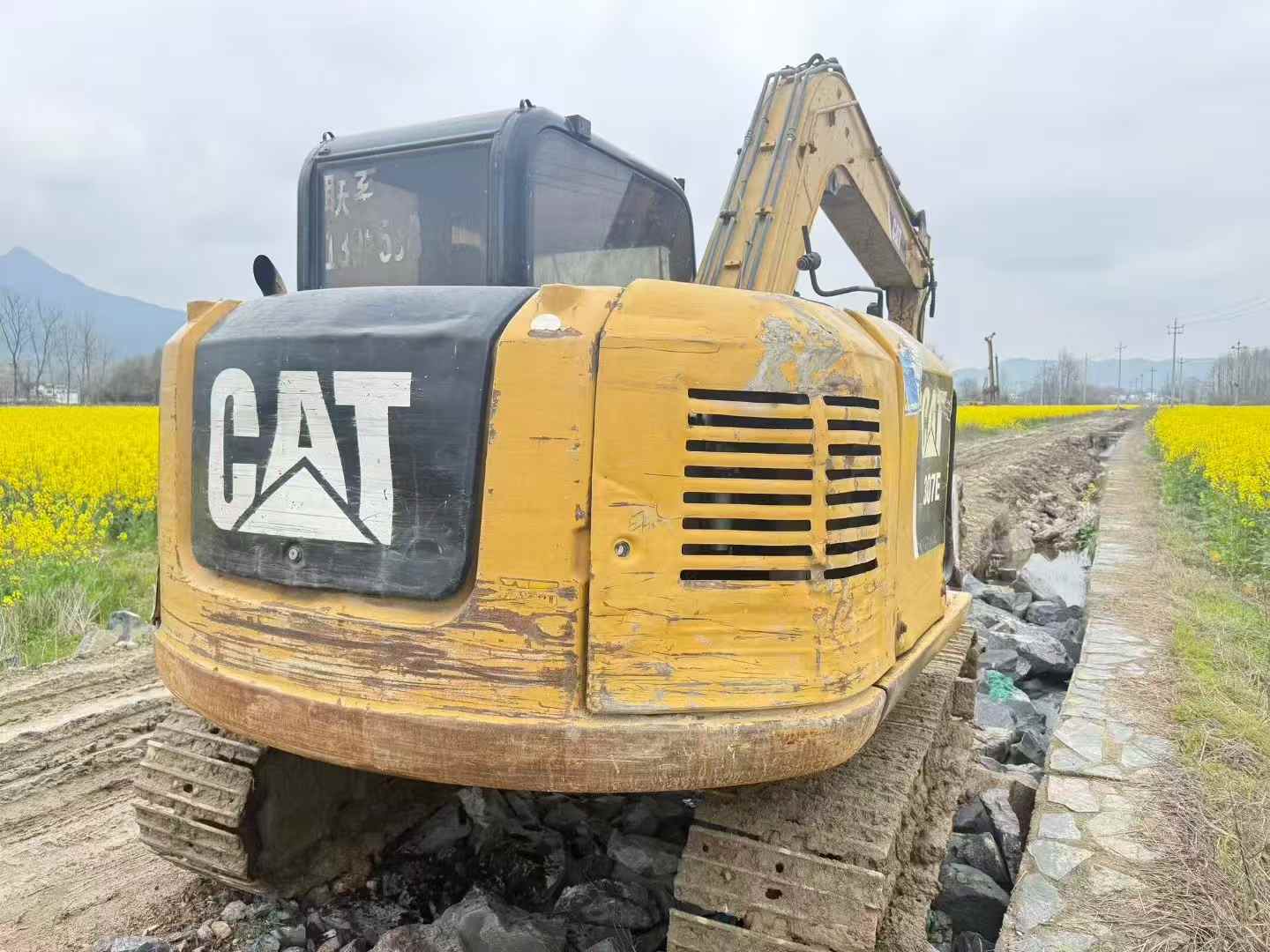 Buy Caterpillar 307B Used Excavator / 2
