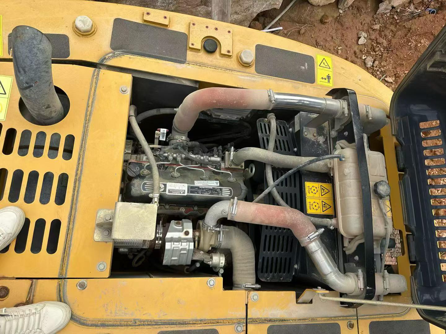 Buy XCMG XE135B Used Excavator / 6