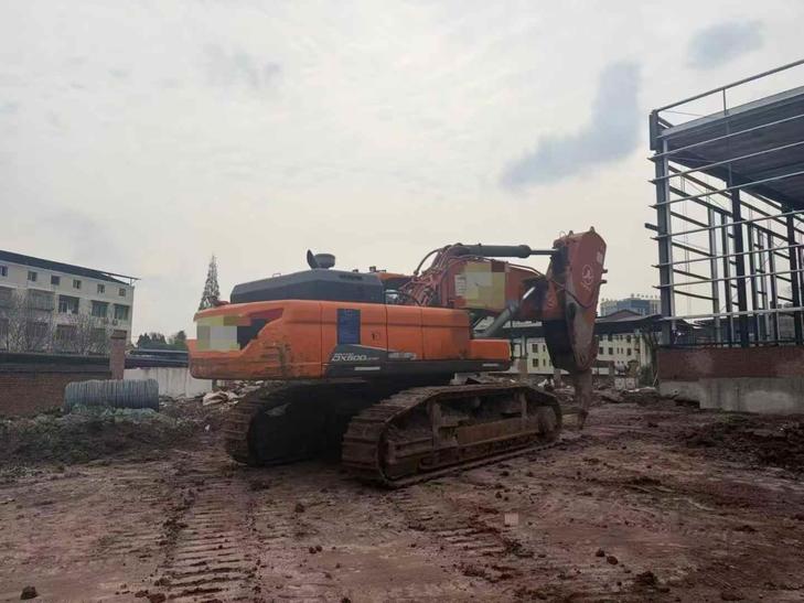 Buy Doosan DH500 Used Excavator / 1
