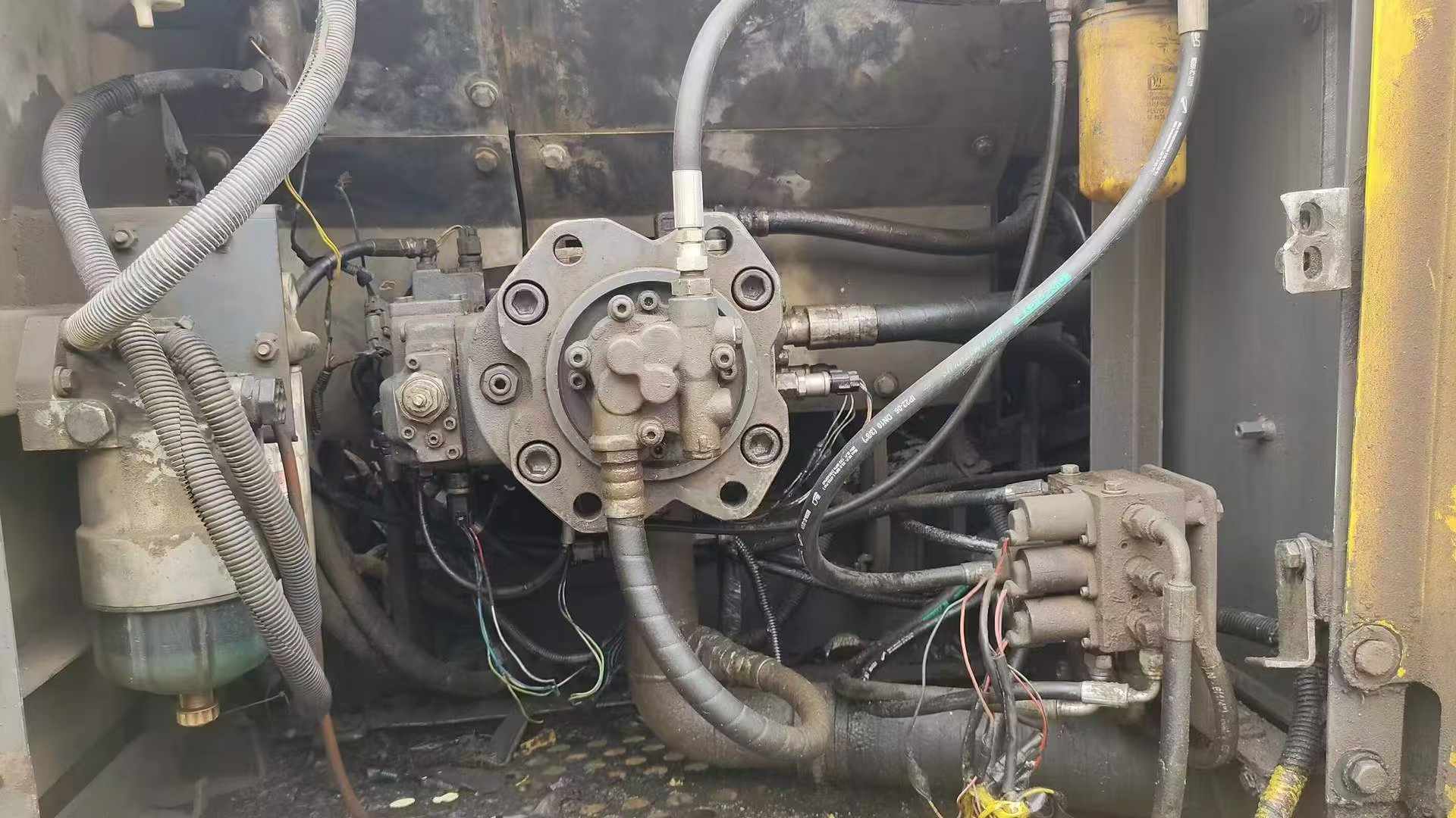 Buy Sumitomo SH240-5 Used Excavator / 5