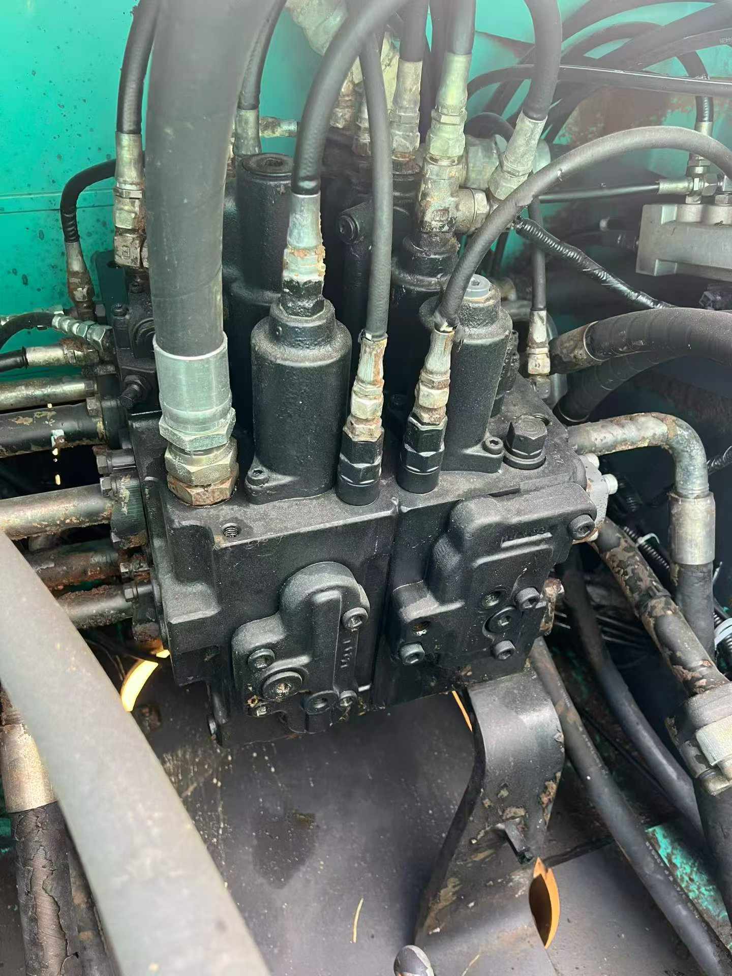 Buy Kobelco SK350-8 Used Excavator / 4