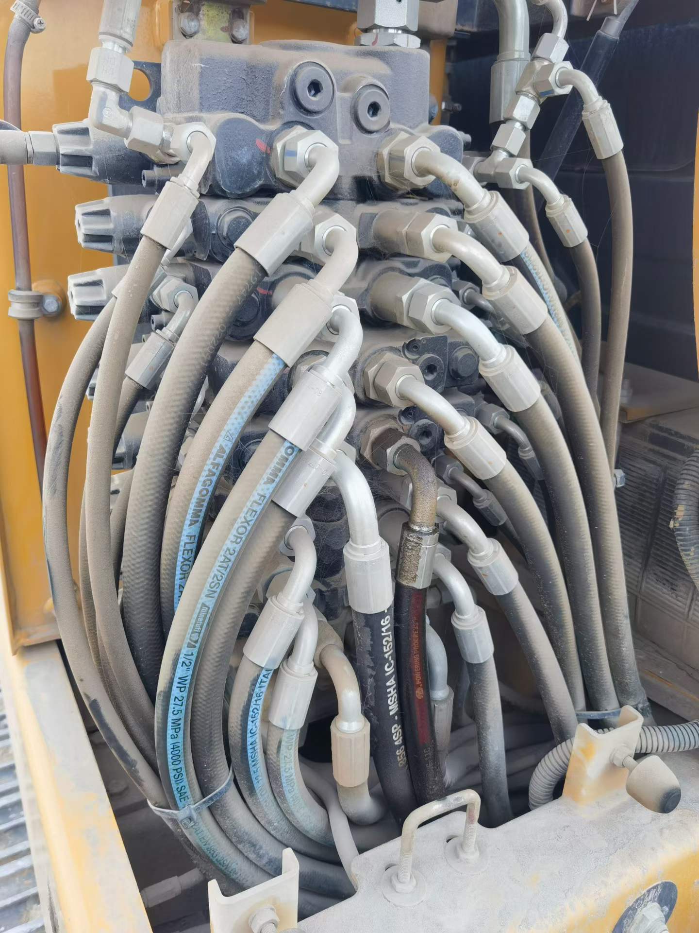 Buy XCMG XE60 Used Excavator / 4