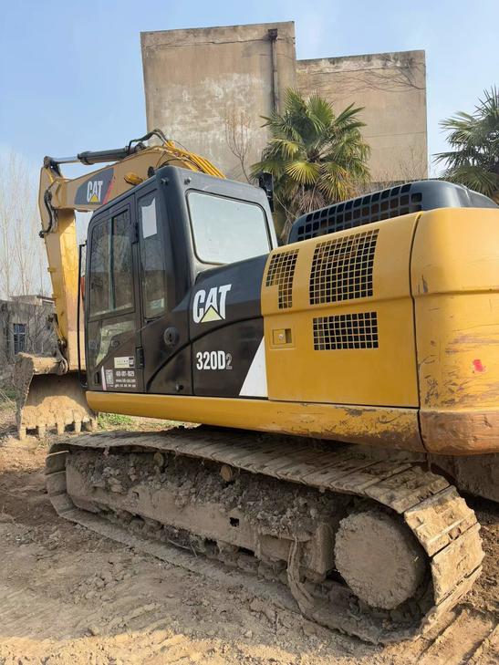 Buy Caterpillar 320D Used Excavator / 1