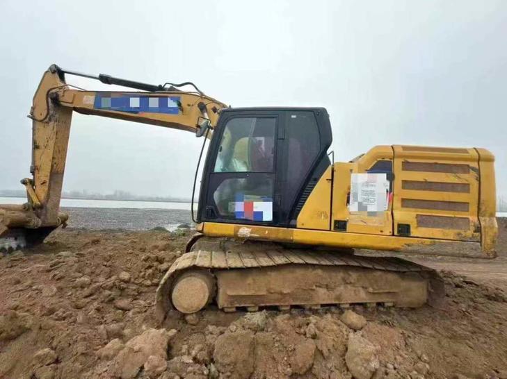 Buy Caterpillar 320DGC Used Excavator / 1