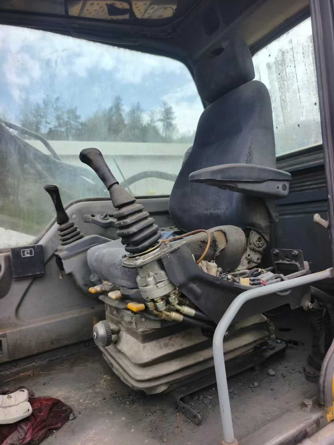 Buy Volvo EC200 Used Excavator / 7