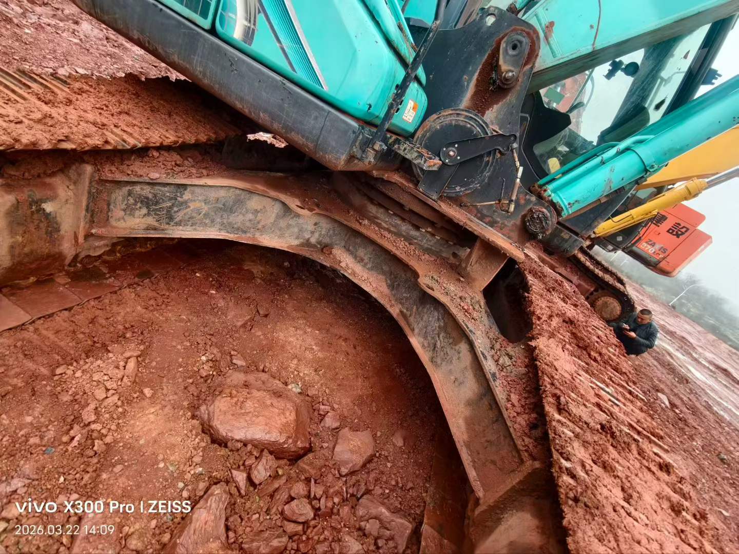 Buy Kobelco SK210-6 Used Excavator / 7