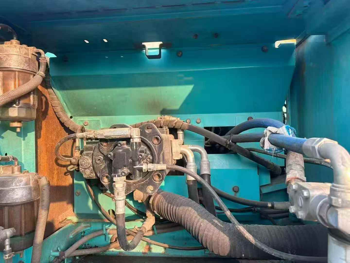 Buy Kobelco SK260 Used Excavator / 9