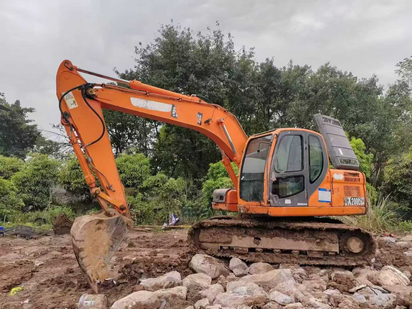 Buy Doosan DH150 Used Excavator / 1