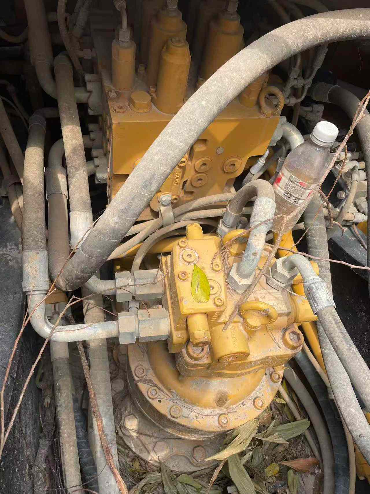 Buy Sany SY200C Used Excavator / 8