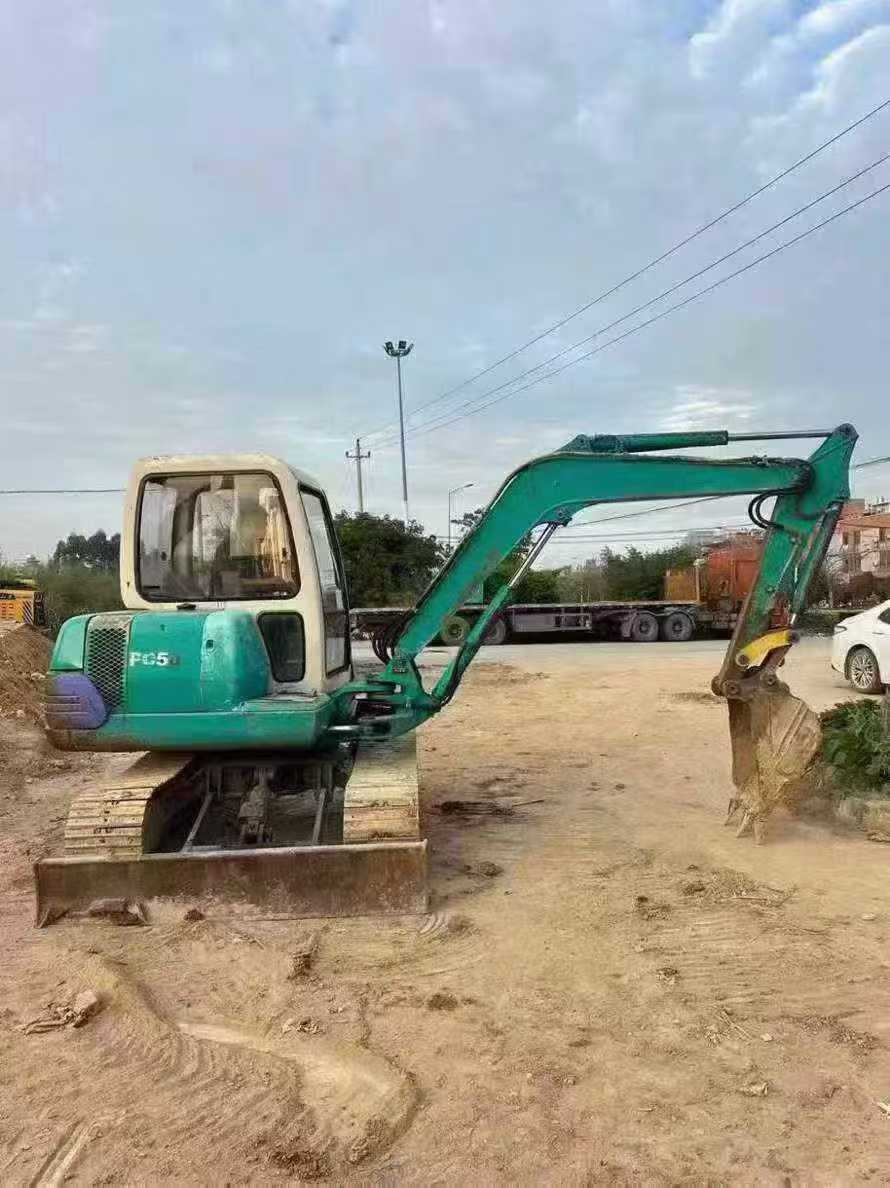 Buy Komatsu PC40-7 Used Excavator / 8 Buy Komatsu PC40-7 Used Excavator / 8