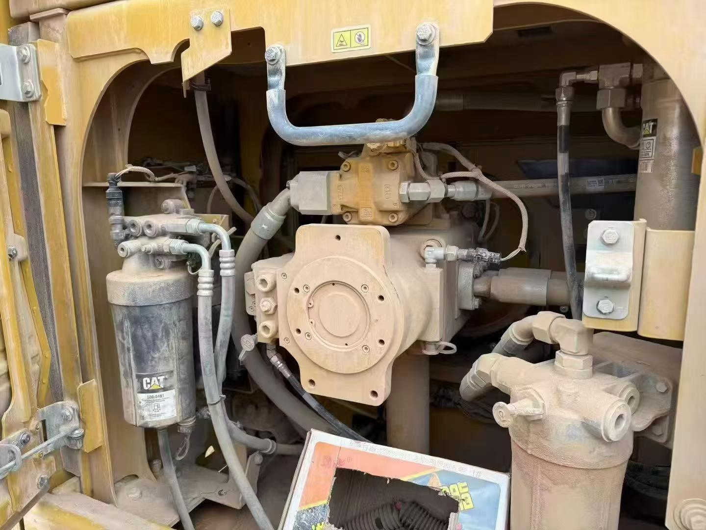 Buy Caterpillar CAT355 Used Excavator / 2 Buy Caterpillar CAT355 Used Excavator / 2