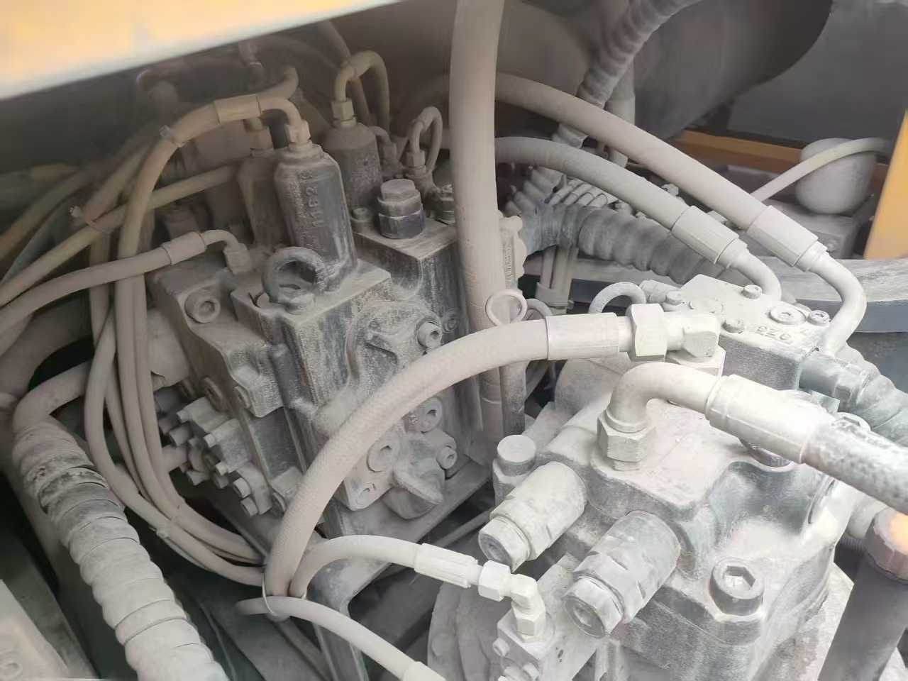 Buy XCMG XE400DK Used Excavator / 2