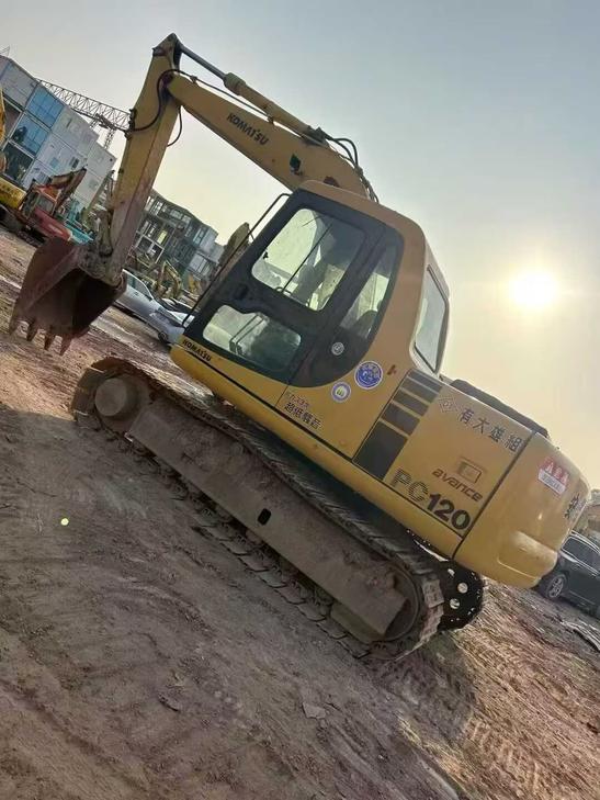 Buy Komatsu PC120-6 Used Excavator / 1