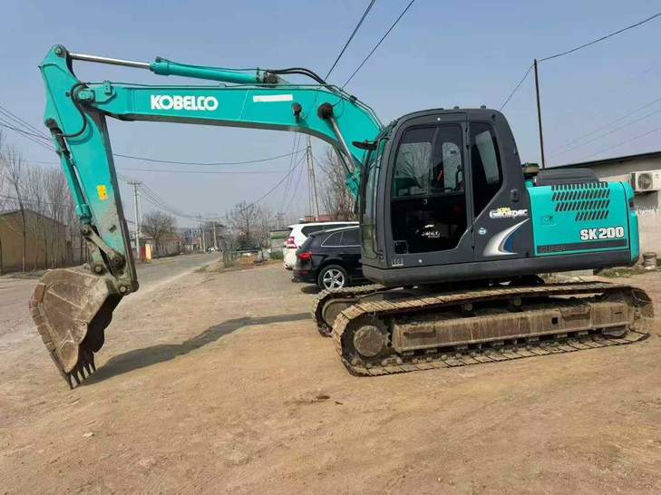 Buy Kobelco SK140 Used Excavator / 1