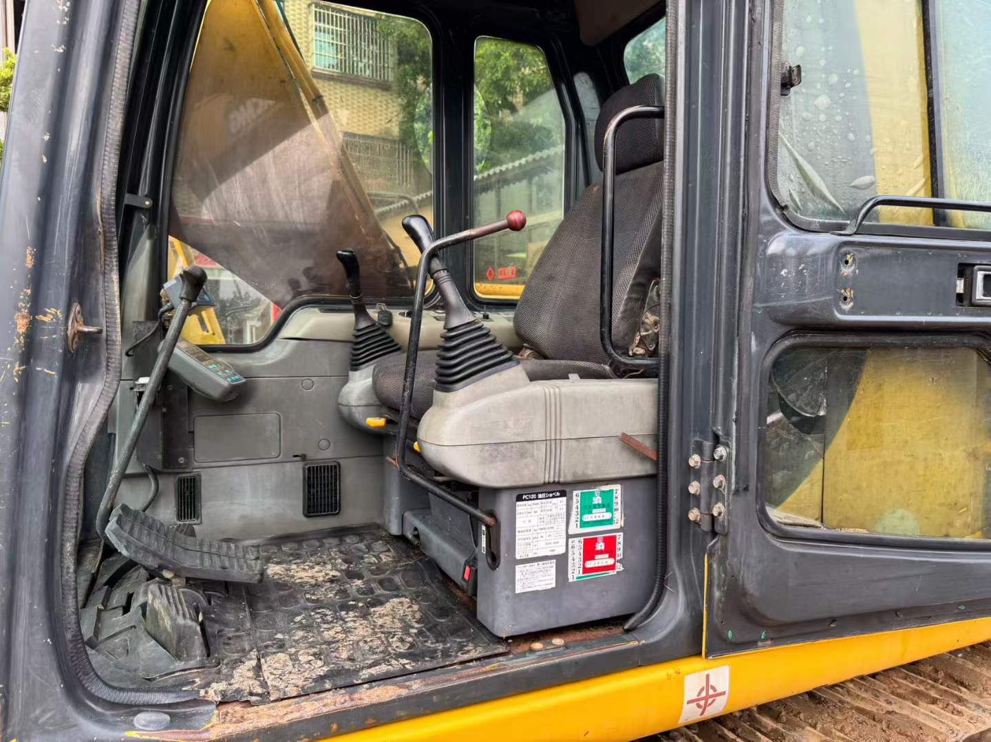 Buy Komatsu PC120-6E Used Excavator / 3