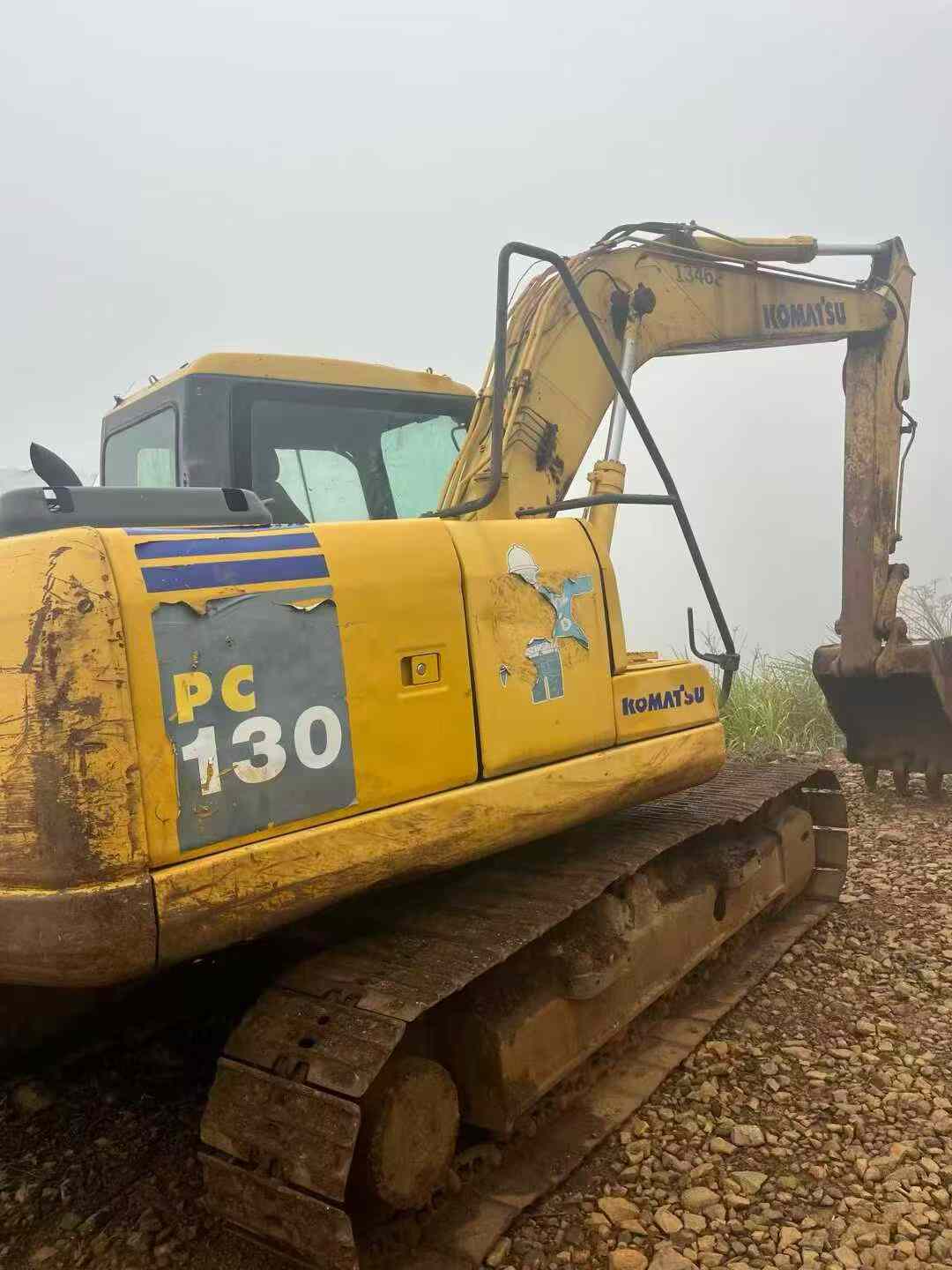 Buy Komatsu PC130-7 Used Excavator / 4