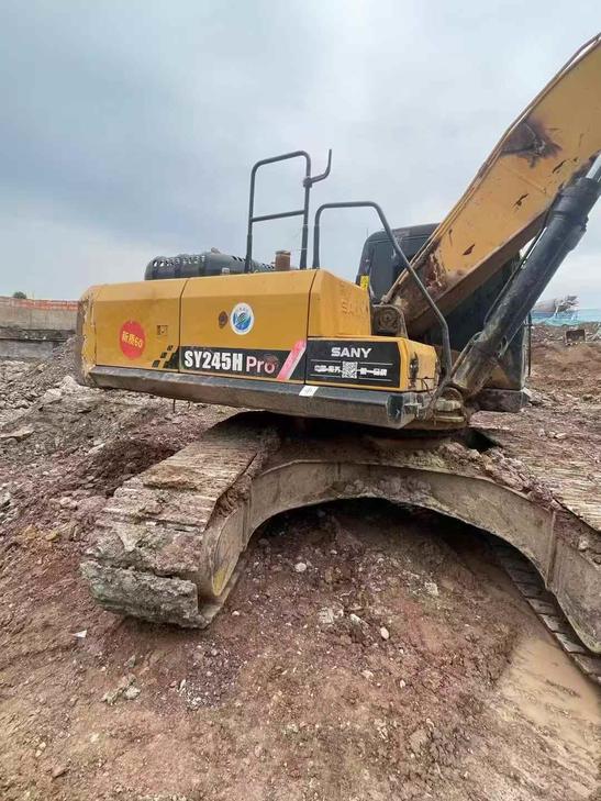 Buy Sany SY245H Used Excavator / 1