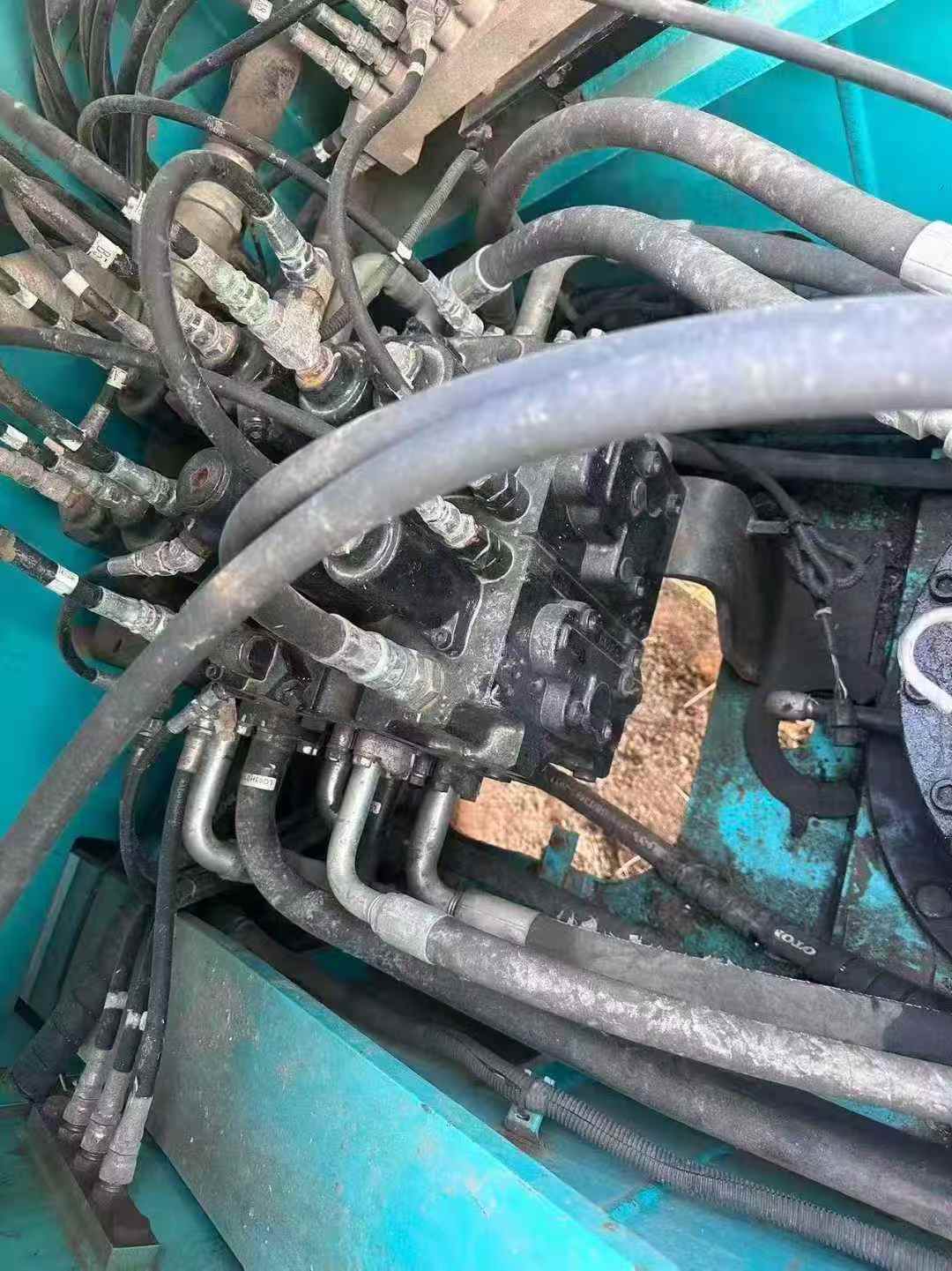 Buy Kobelco SK260 Used Excavator / 5