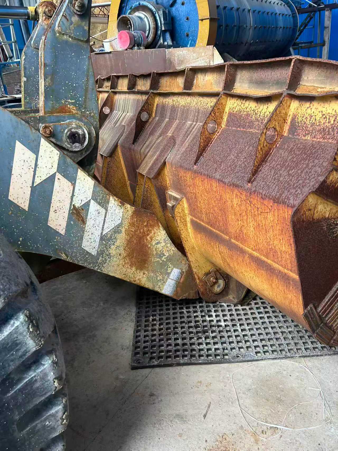 Buy XCMG LW500D Used Loader / 4 Buy XCMG LW500D Used Loader / 4