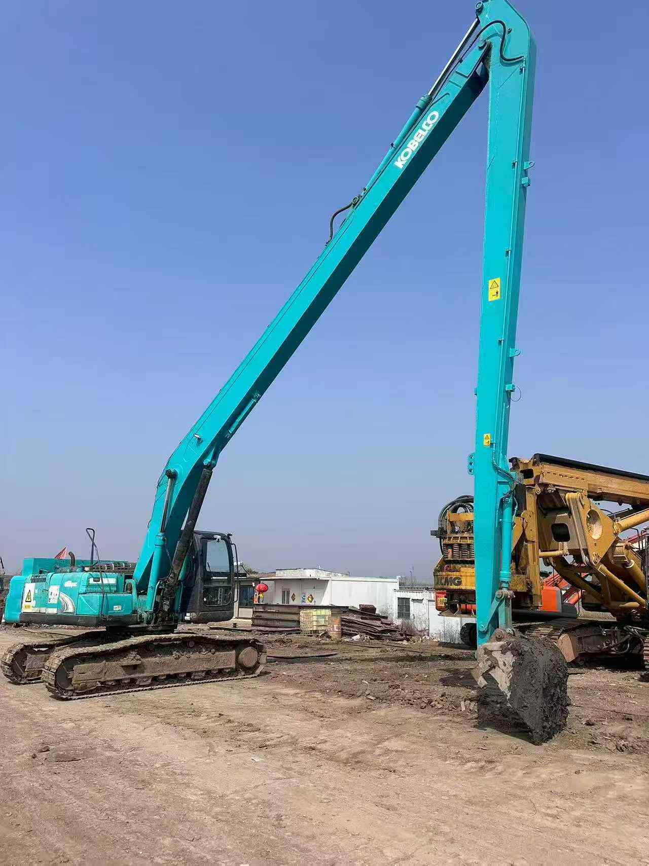 Buy Kobelco SK260 Used Excavator / 3