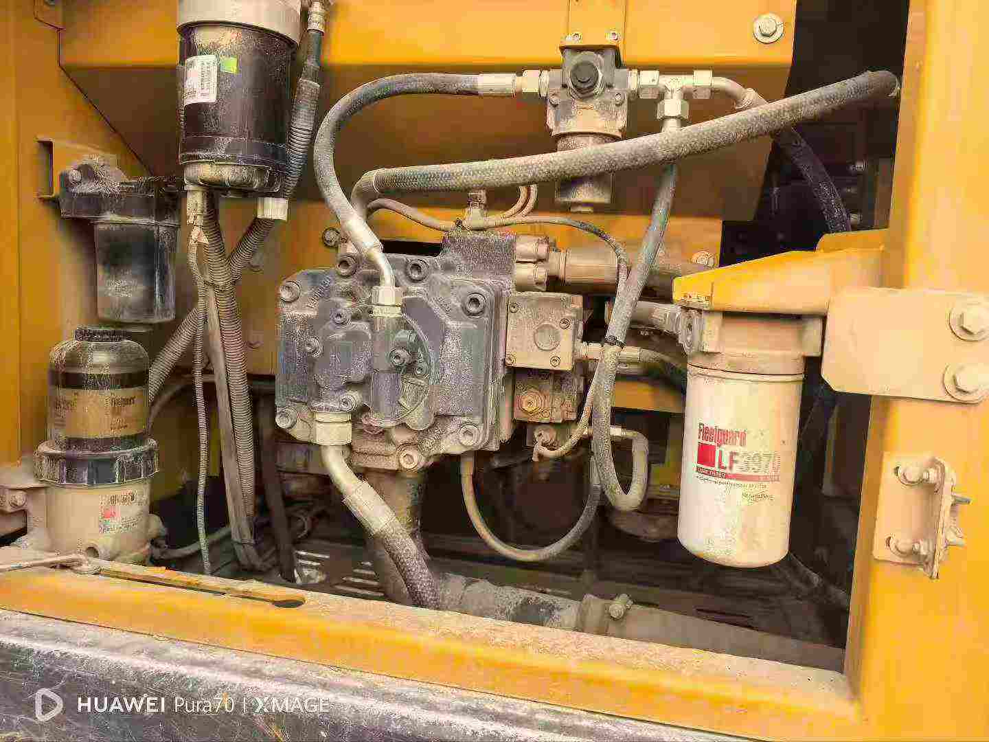 Buy XCMG XE200 Used Excavator / 7