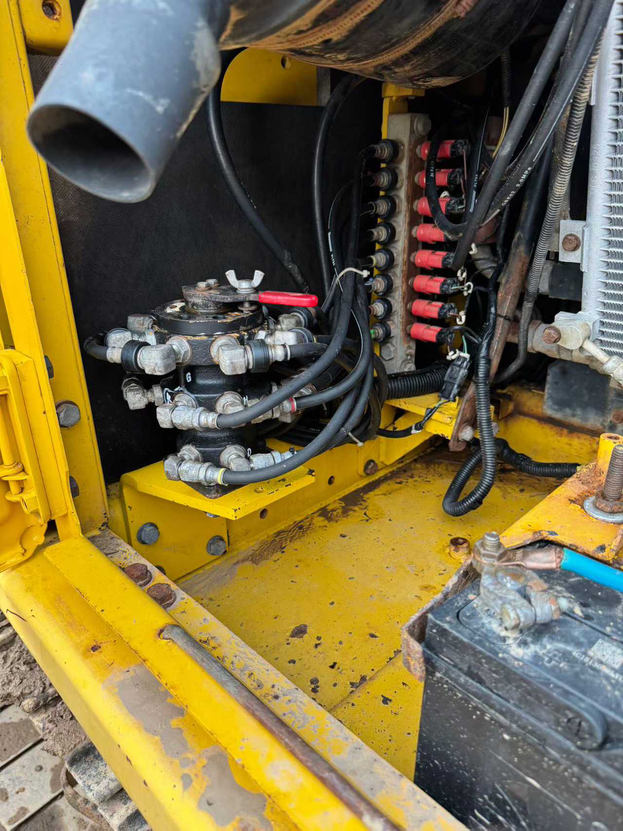 Buy Komatsu PC120-6E Used Excavator / 8