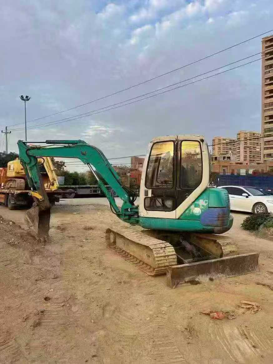 Buy Komatsu PC40-7 Used Excavator / 1