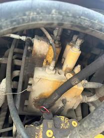 Buy Hyundai R215VS Used Excavator / 5 Buy Hyundai R215VS Used Excavator / 5