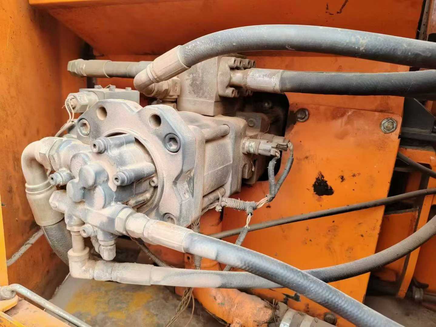 Buy Doosan DH150 Used Excavator / 4 Buy Doosan DH150 Used Excavator / 4