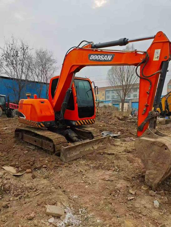 Buy Doosan DX75 Used Excavator / 1