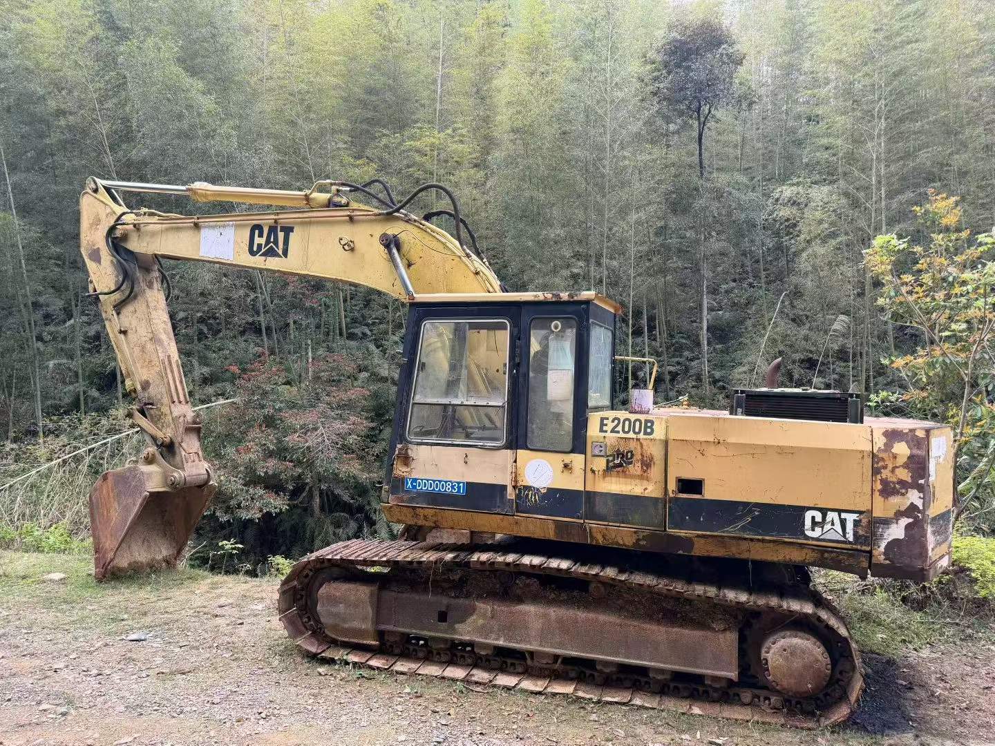 Buy Caterpillar E200B Used Excavator / 4