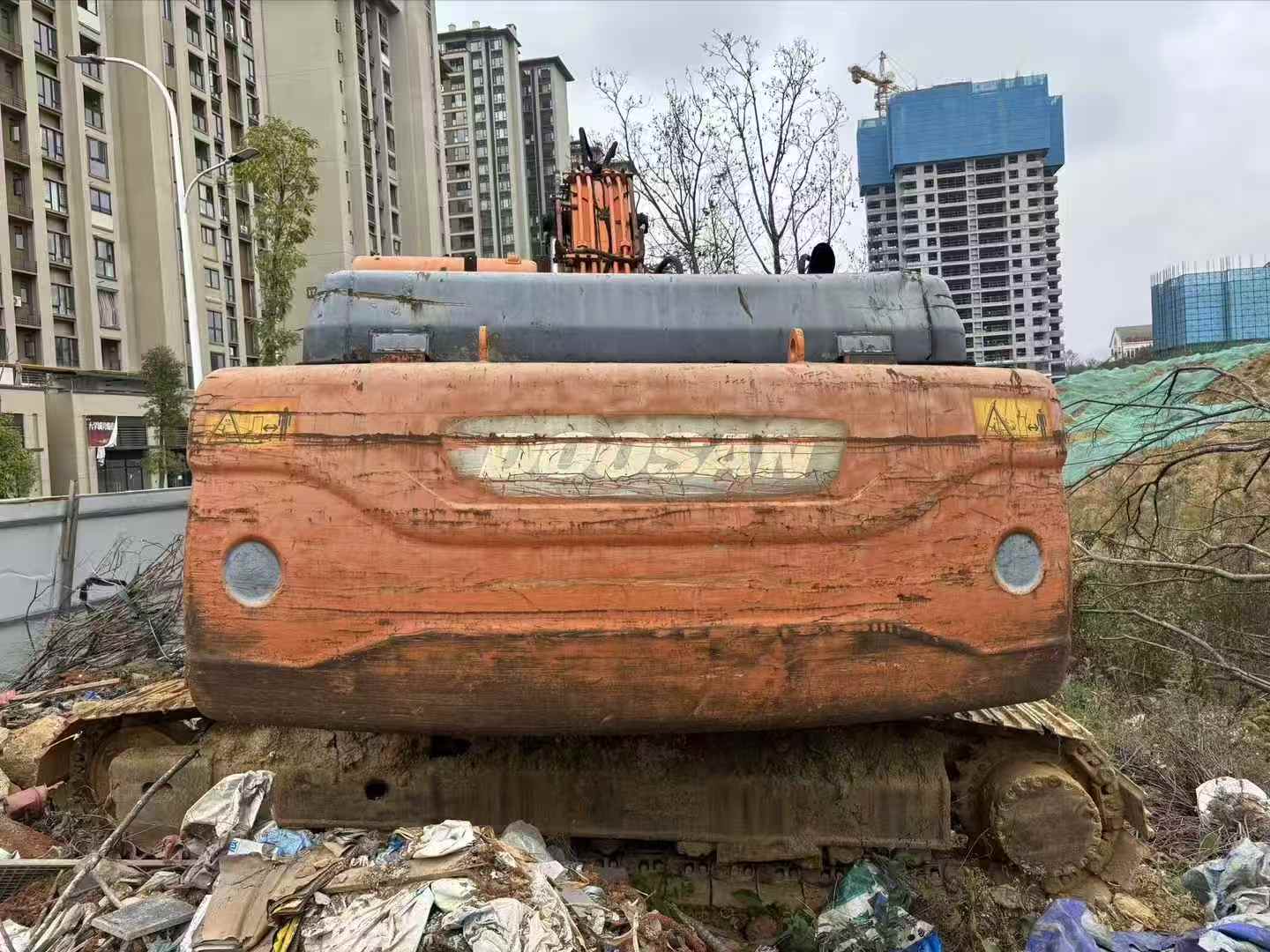 Buy Doosan DX260LC Used Excavator / 2