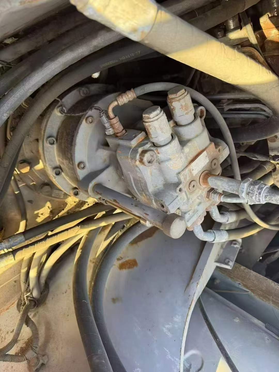 Buy Hitachi ZX200-6 Used Excavator / 8