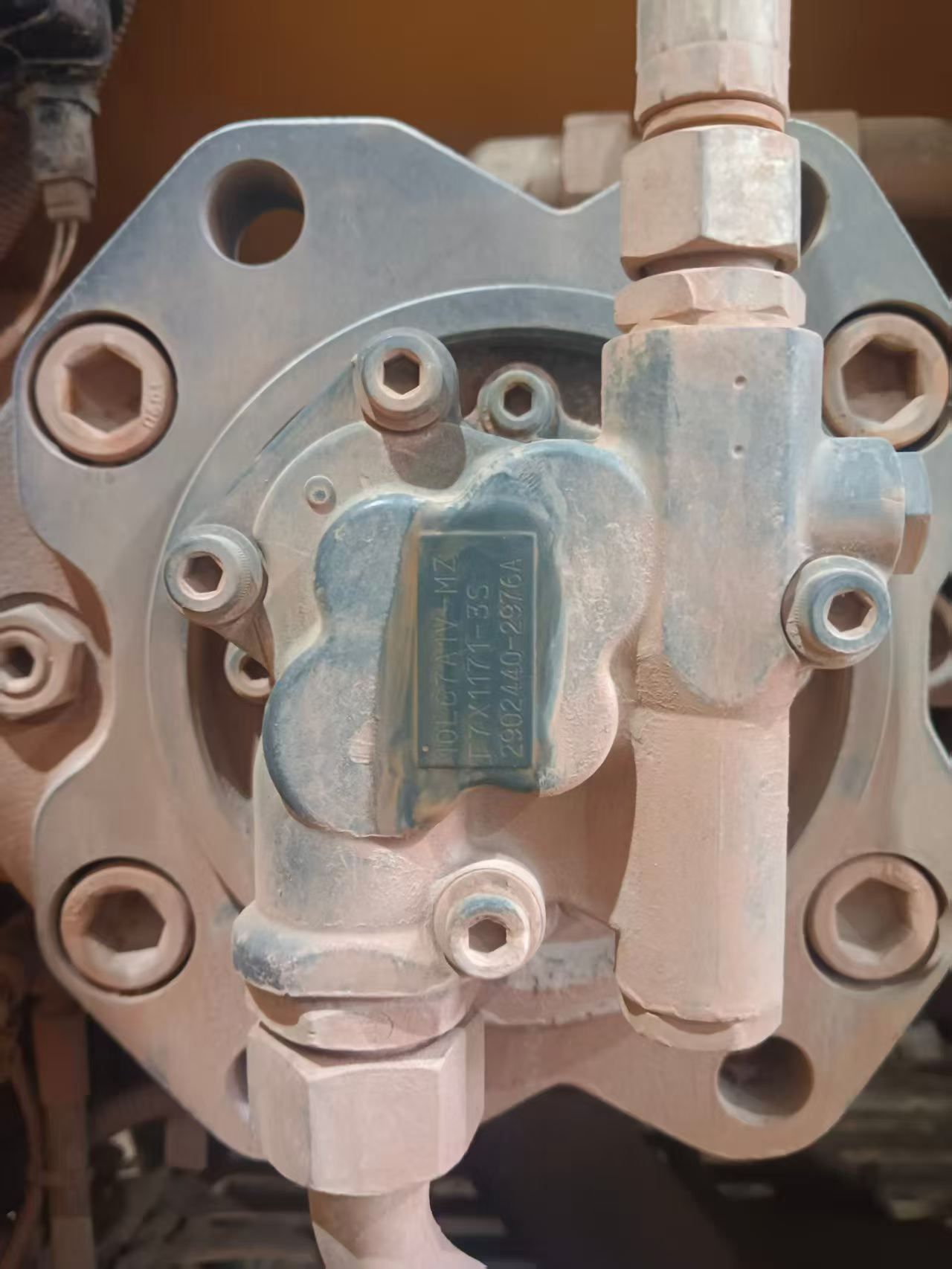 Buy XCMG XE200 Used Excavator / 2