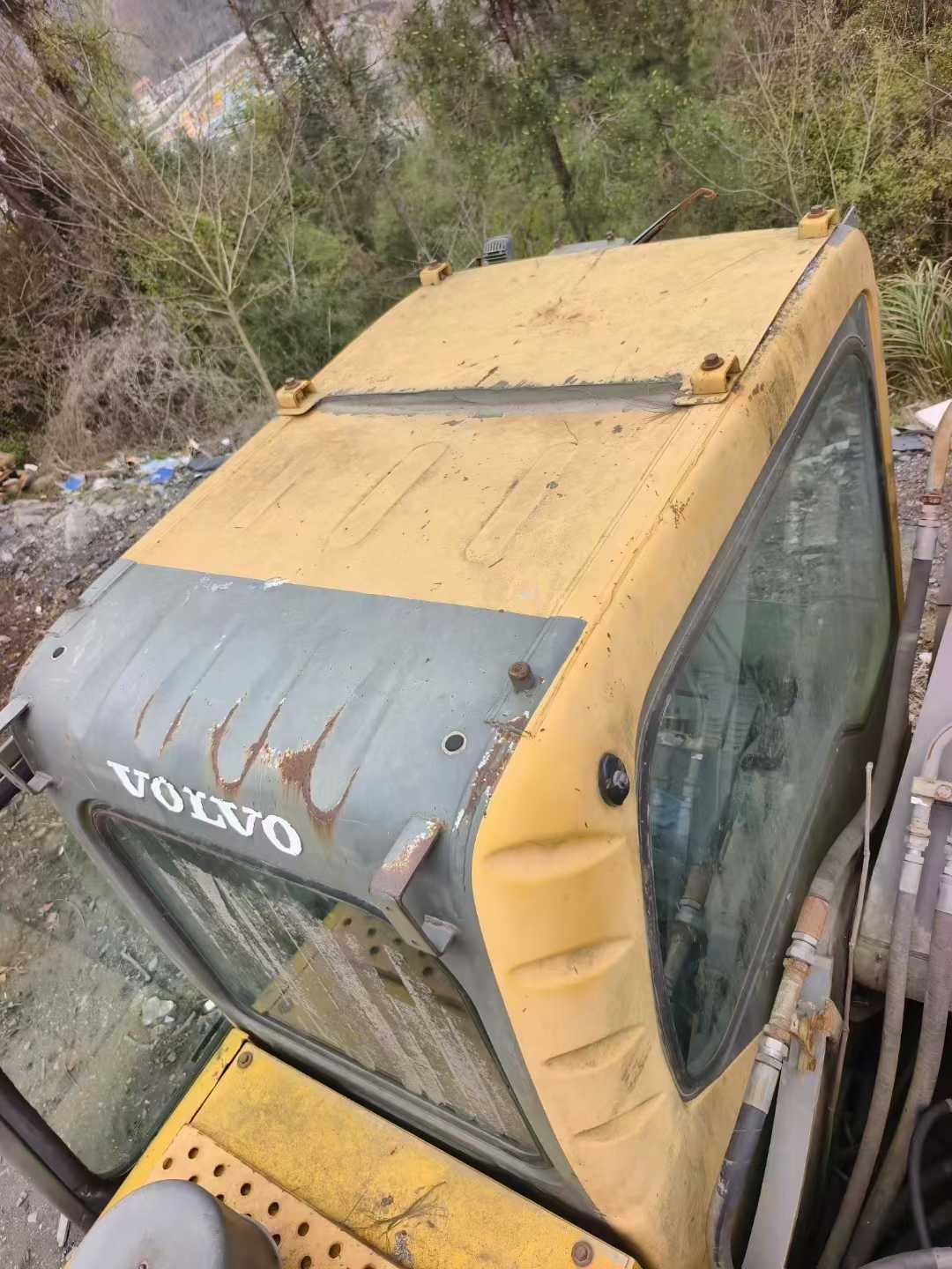 Buy Volvo EC200 Used Excavator / 9