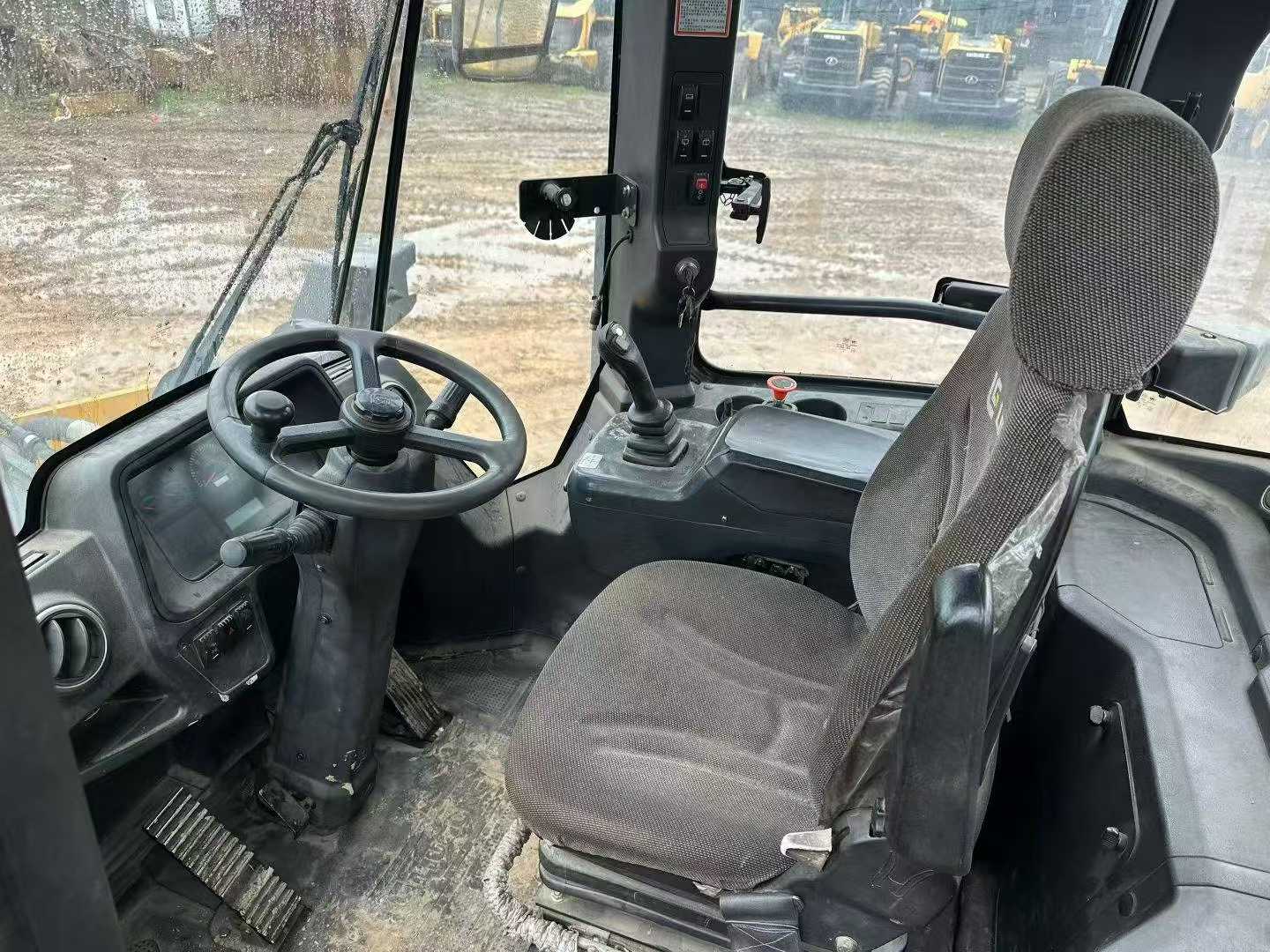 Buy LiuGong CLG870H Used Loader / 7