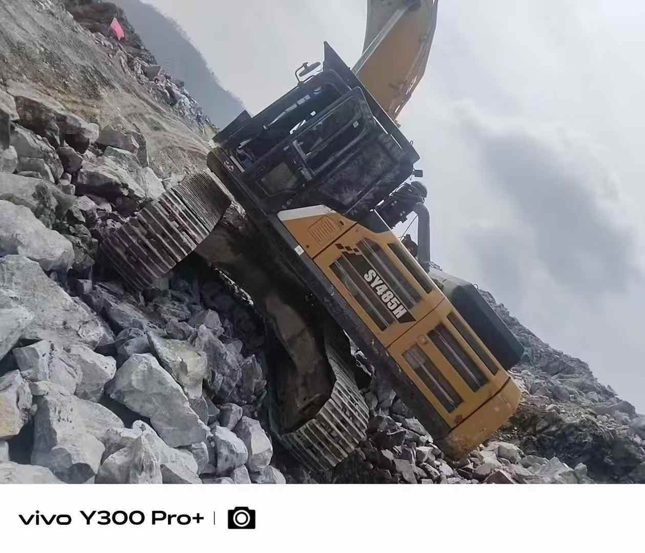 Buy Sany SY485C Used Excavator / 3