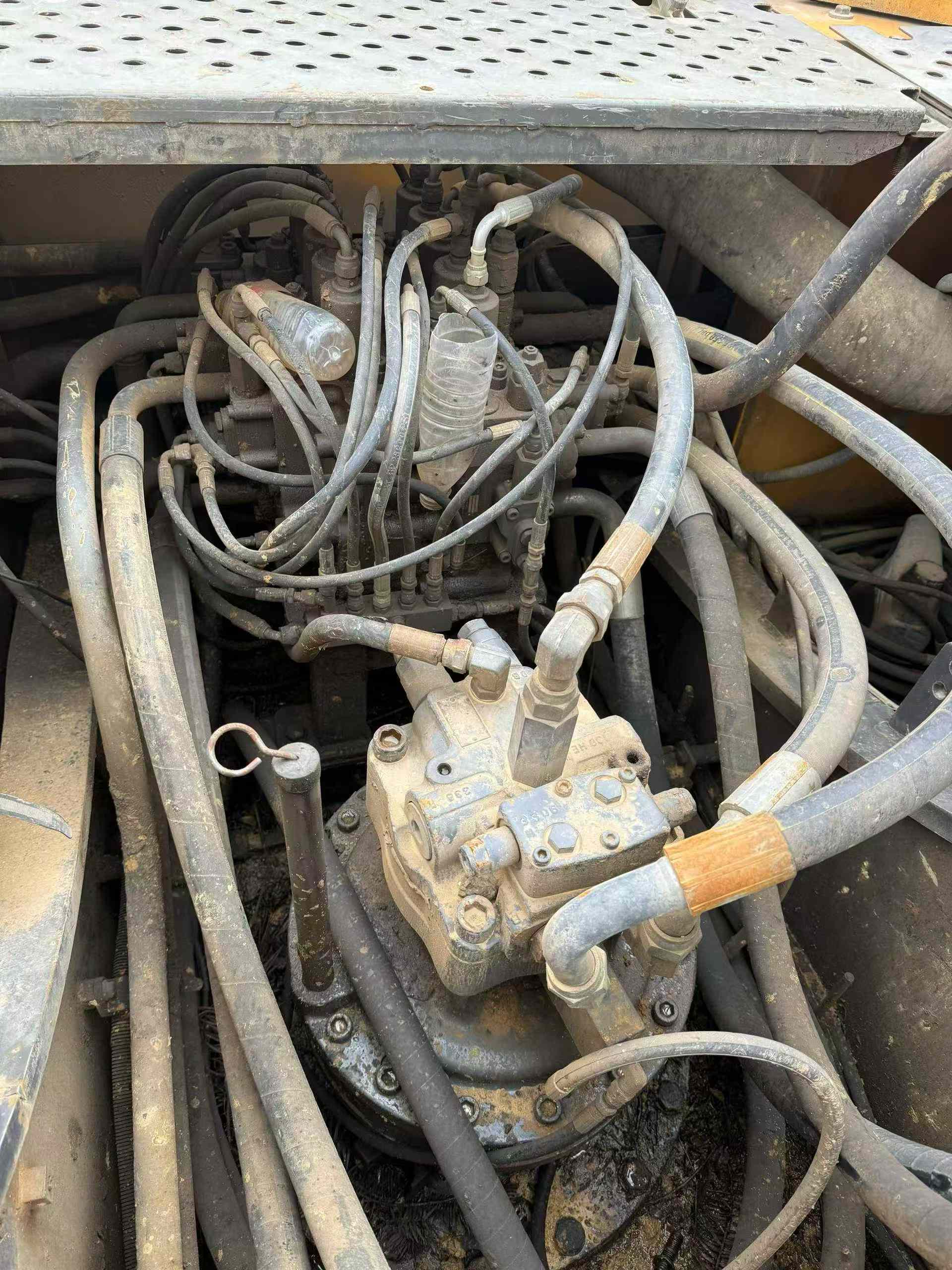 Buy Volvo EC300D Used Excavator / 4